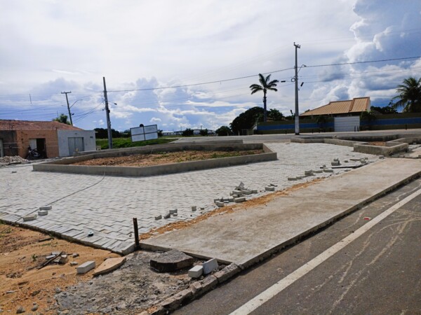 O trabalho não para: Obras de reforma da Praça José de Brito Irmão avançam em Bom Jesus